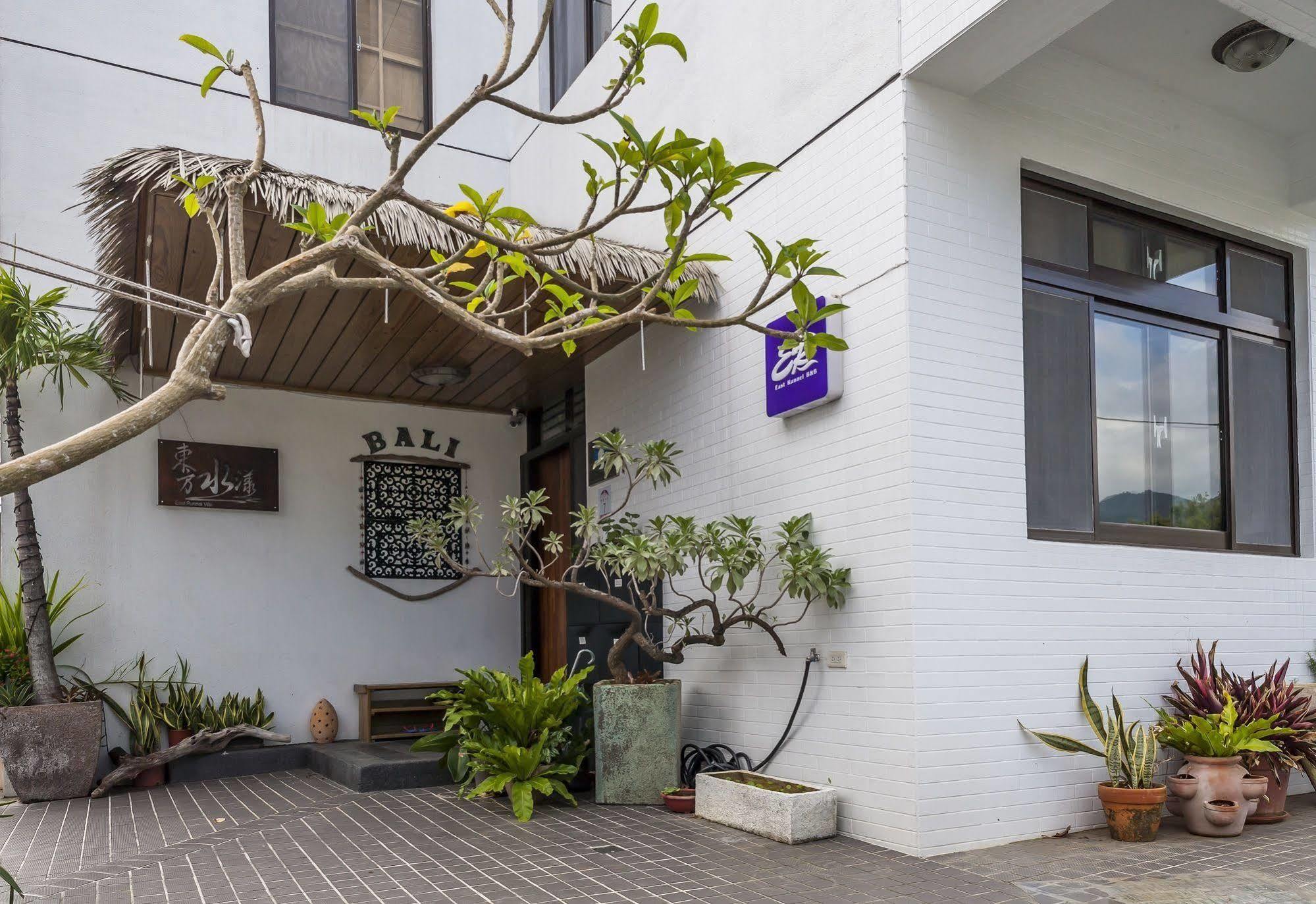 อีสต์ เรนนัล วิลลา-บาหลี Bed & Breakfast เจียวซี ภายนอก รูปภาพ